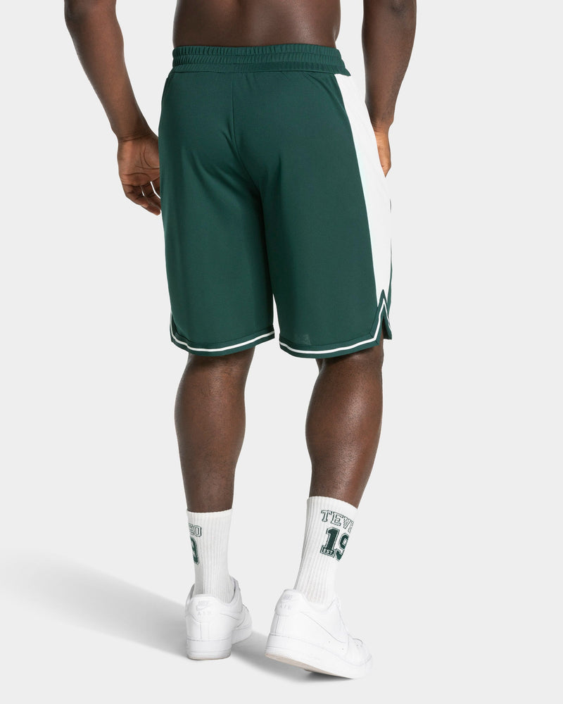 Football Shorts 9 Inch "Dunkelgrün"