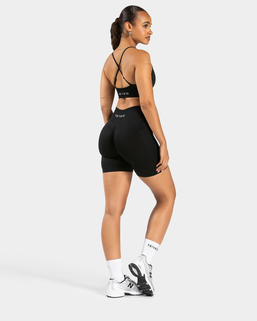 Charming Pro Lifted Scrunch Shorts "Schwarz"