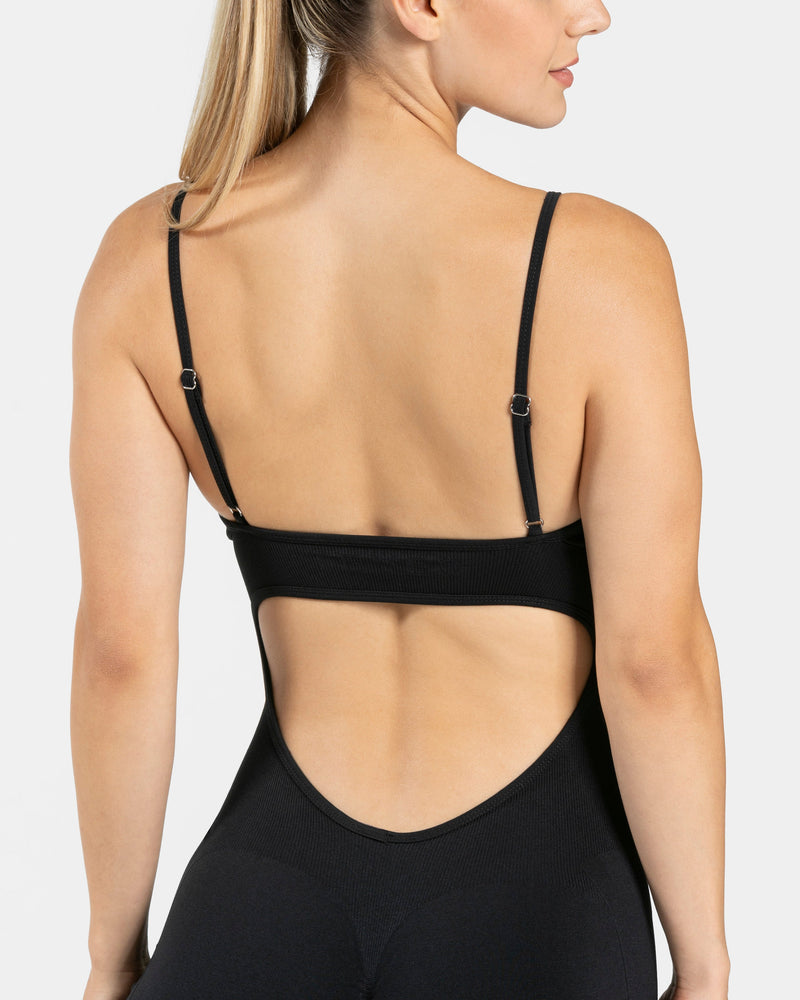 Essence V-Back Covert Scrunch Shorts Jumpsuit "Schwarz"