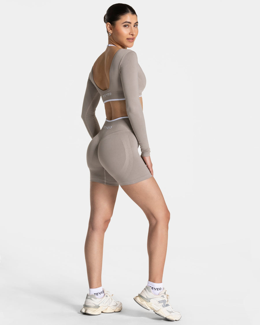 Contrastline Sculpt Scrunch Shorts "Stone"